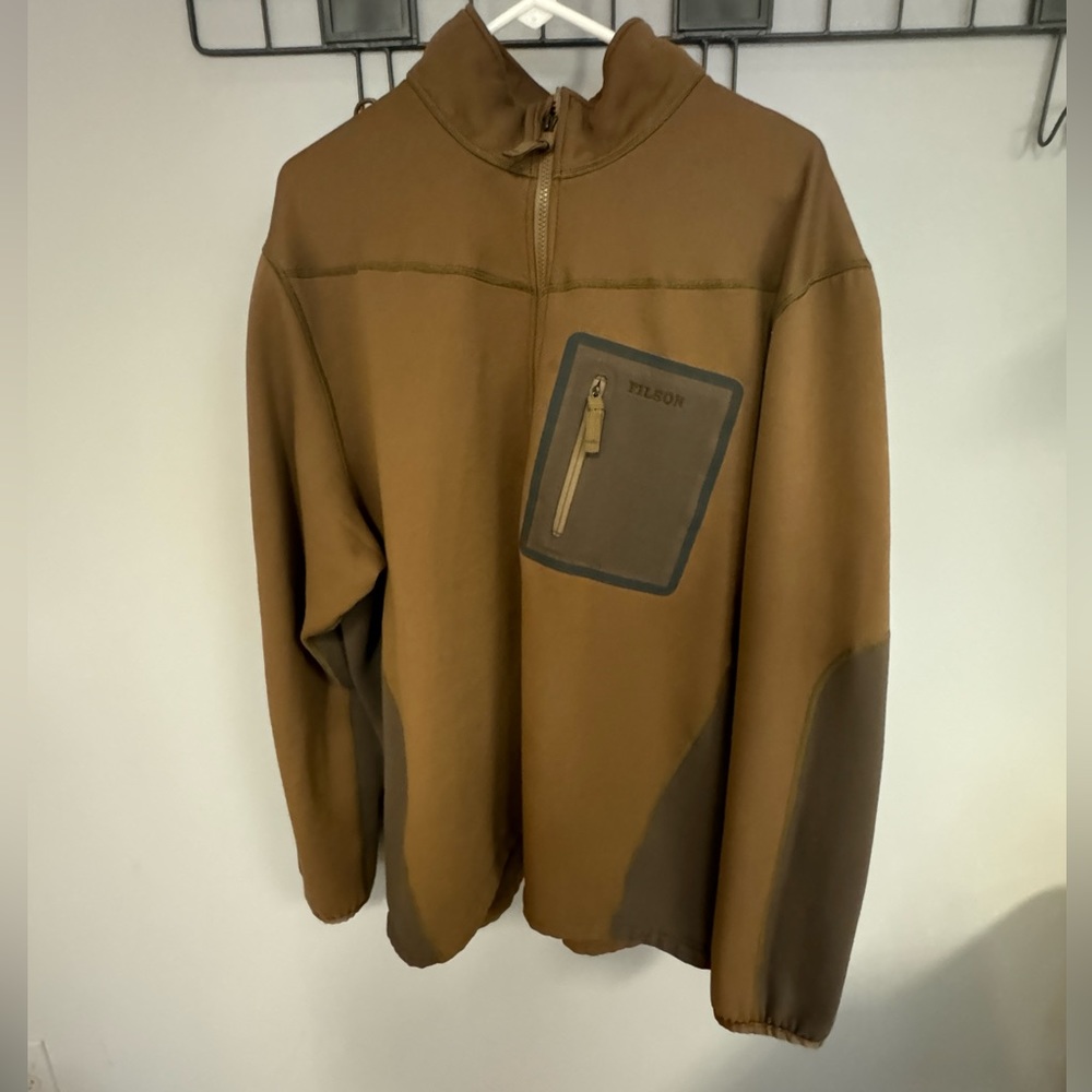Filson Shuskan half zip fleece 2XL dark tan. Great condition!